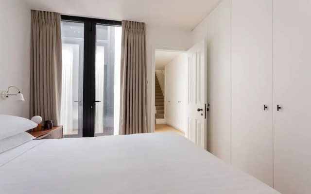Kildare Gardens by Onefinestay