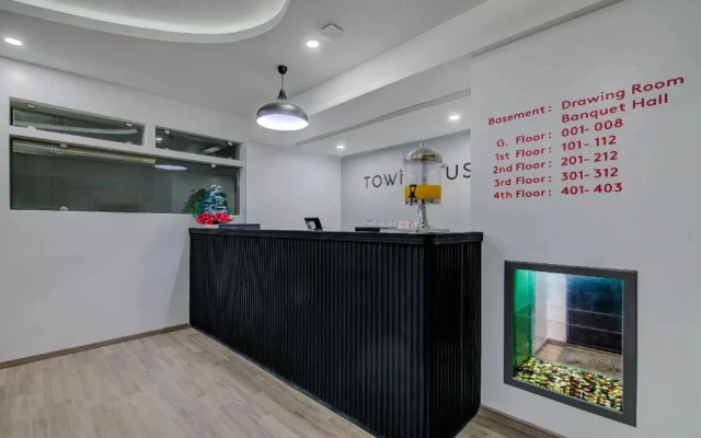 OYO Townhouse 047 Kanakpura Road