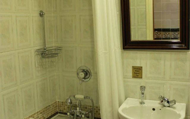 Roxford Lodge Hotel