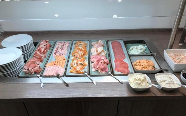 Goldener Adler Wattens