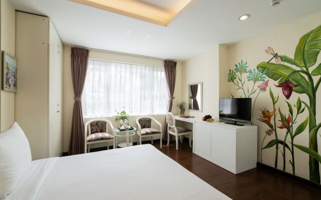 Hampton Hotel By Jinnu Lai