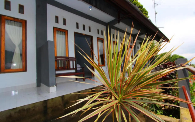 Adila Warung And Homestay