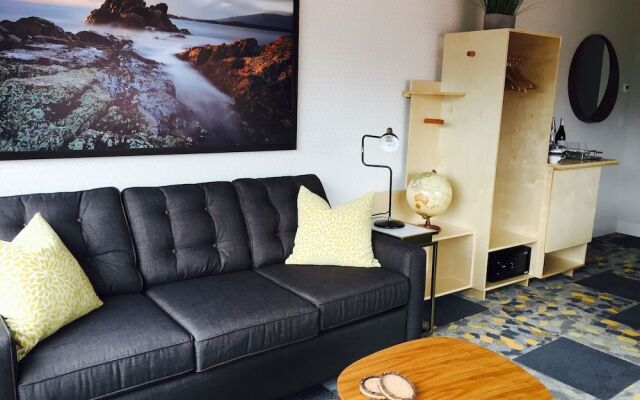 Artisan Suites on Bowen