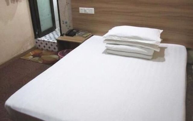 Wuhan Yaxin Hotel