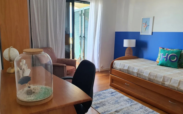 Luzia's Apartment - 2 Bedroom Apartment Sleeps 4