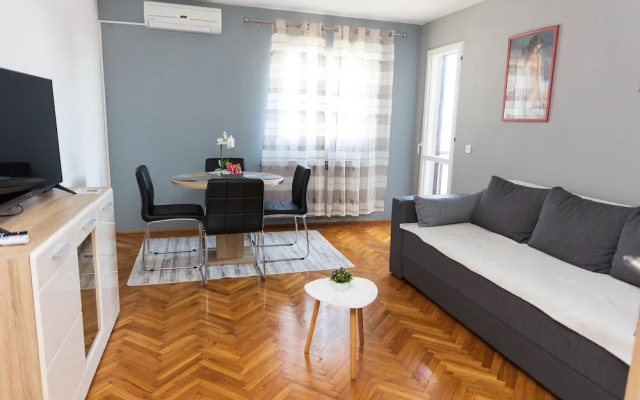 Apartments Marinko