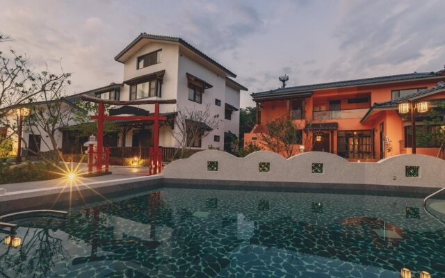 Huaman hot villa