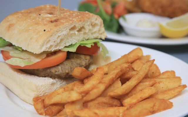 Jacaranda Country Motel