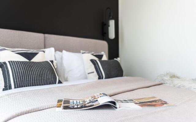 DXB - The Atria Residences - 804 - DT