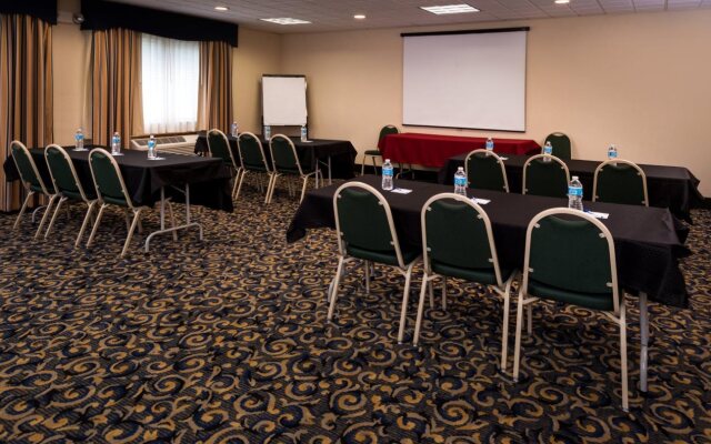 Holiday Inn Express & Suites Bucyrus by IHG