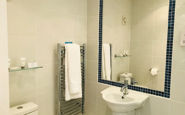 Clarence Court Hotel