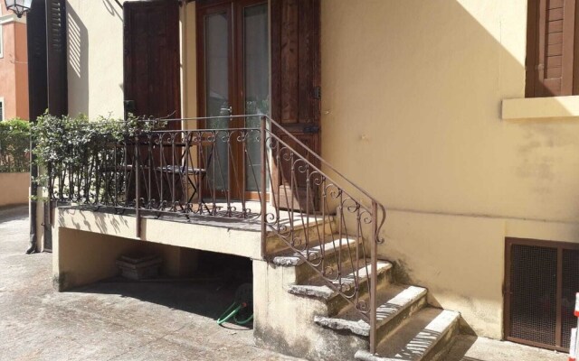 Verona Sweet Central Home