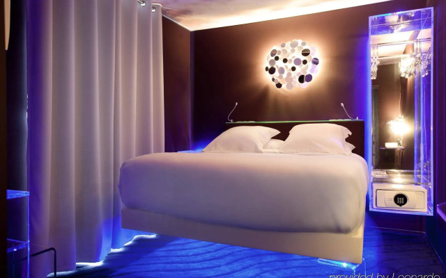 Seven Hotel Paris