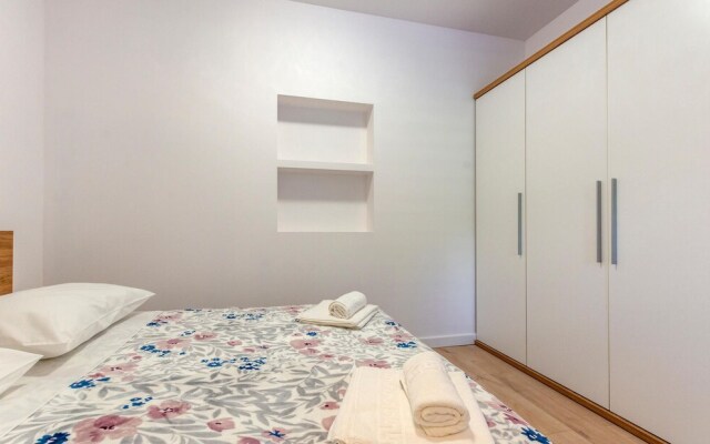 Beautiful Apartment in Jesenice With Wifi and 2 Bedrooms