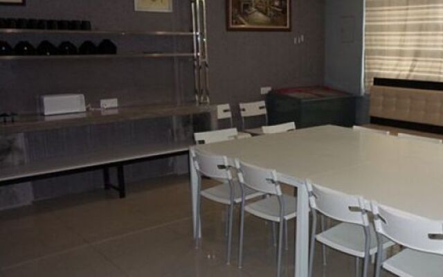 KLCC Chinatown Deluxe 2 Pax Suite