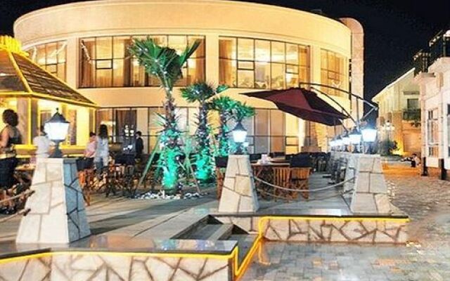 Assorti International Hotel