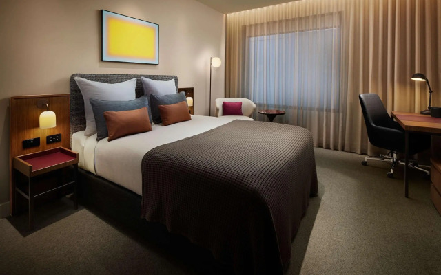 Next Hotel Melbourne, Curio Collection by Hilton