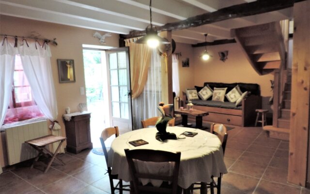 La chaumière et sa Roulotte