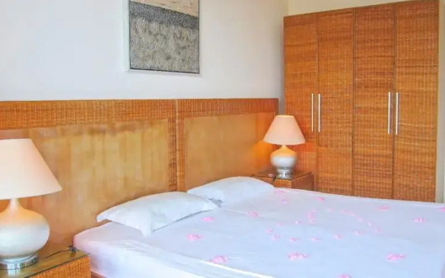 Sanya Romantic Seaview Apartment