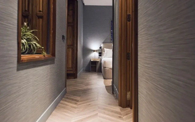 Palacio Salvetti Suites