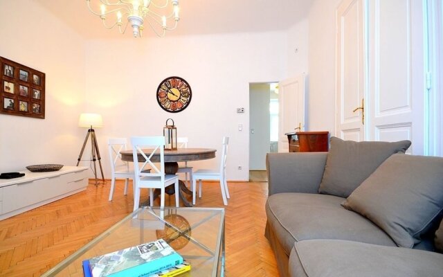 Vienna Residence Great Home for 4 People Near the Famous Schloss Schoenbrunn