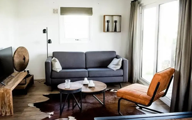 Atmospheric Chalet With Dishwasher