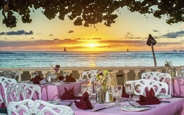 Kaimana Beach Hotel