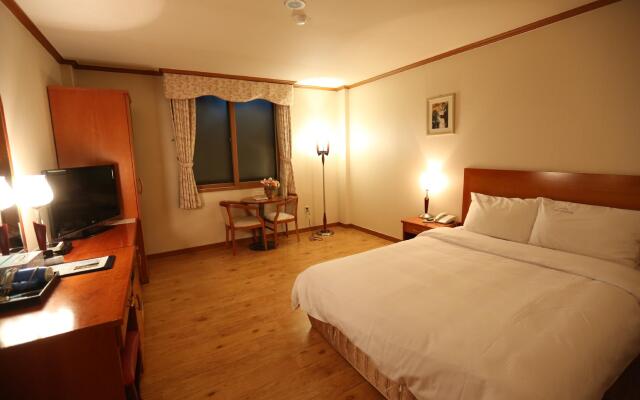 Munkyung Tourist Hotel
