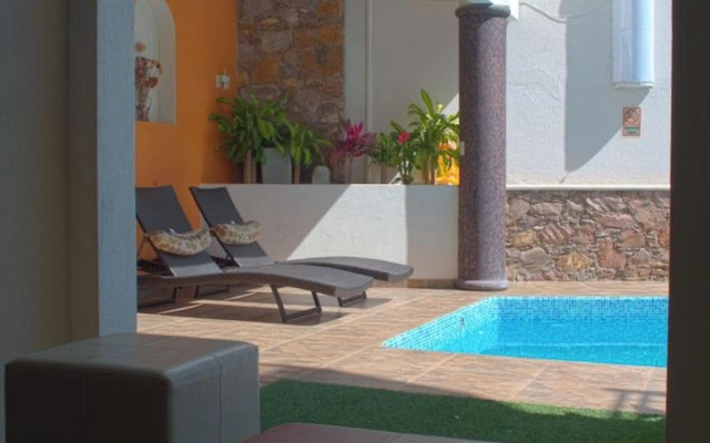 Casa Corazón de Plata Suites