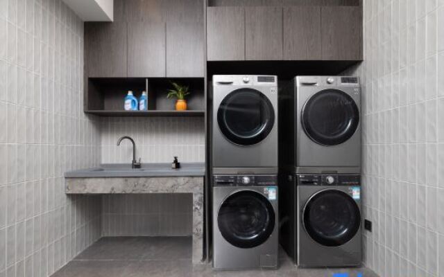 Pujing Waiting Hotel (Dongli Plaza Zhangguizhuang Subway Station)