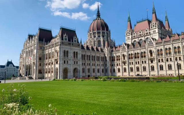 Rooftop Coffee by Parliament