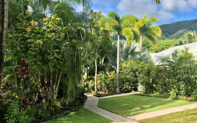 The Villas Palm Cove
