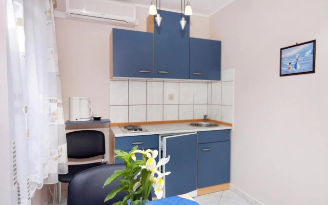 Apartments with a parking space Vodice - 6178