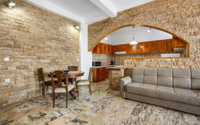 Serenity Maisonette -studio in the Heart of Chania