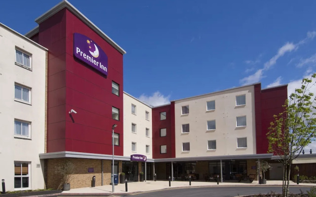 Premier Inn Bristol Cribbs Causeway - M5 J17