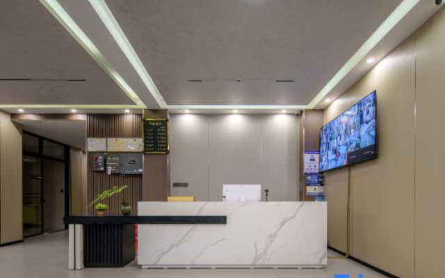 Hu Rong Feng Hotel (Lijiang High-Speed Railway Station Store)