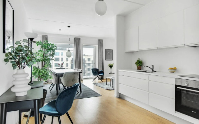 Bright and Spacious Apartment near metro station and a supermarket