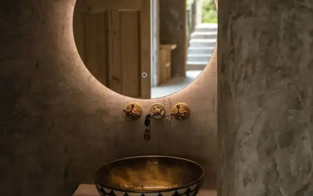 Casa Lamia