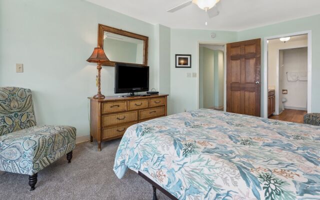 Sedgefield 102 by RedAwning