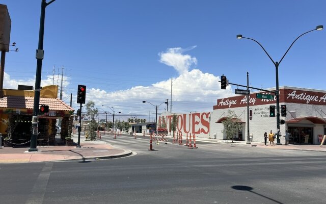 Desert Moon Motel