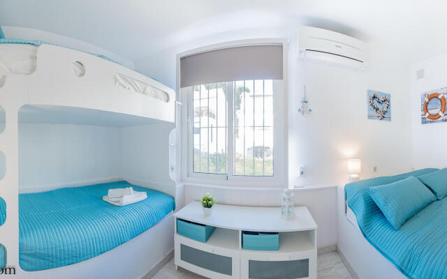 Lovely, modern beachfront duplex - Doña Lola - Mijas Costa - CS148