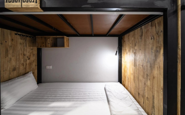 9Station Hostel & Bar Phu Quoc – Guest Rooms – Phu Quoc