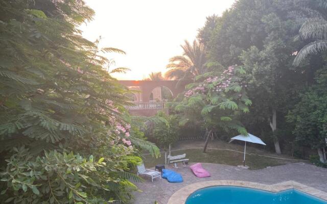 Villa by the Pyramids