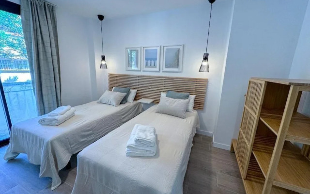 ZUR Boutique Hostel