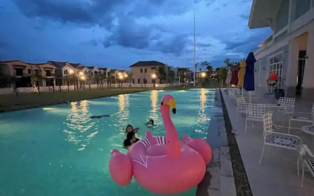 Deluxe 4 Br Warm Villa - Novaworld PT