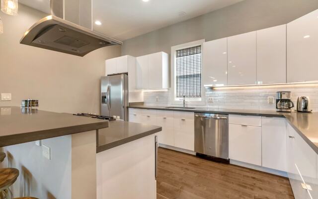 4BR Townhouse in Bienville Villas