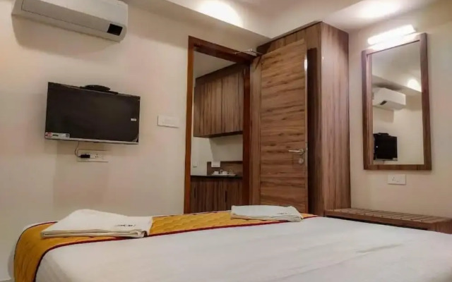 RR Mount Elite Suites