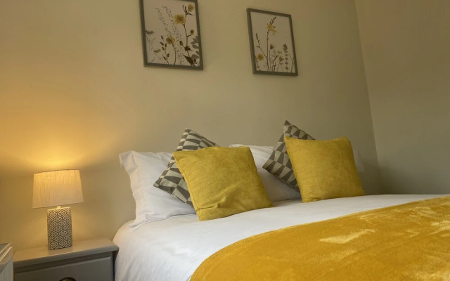 Gladstone Apartments by Bluebell Rooms