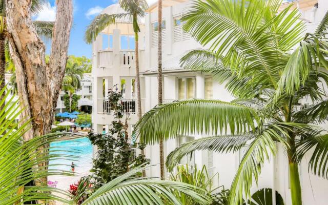 Elysium Private Apartments at The Beach Club