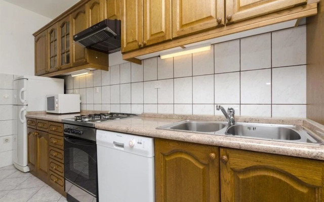 Neda - 150 M From Pebble Beach - A2